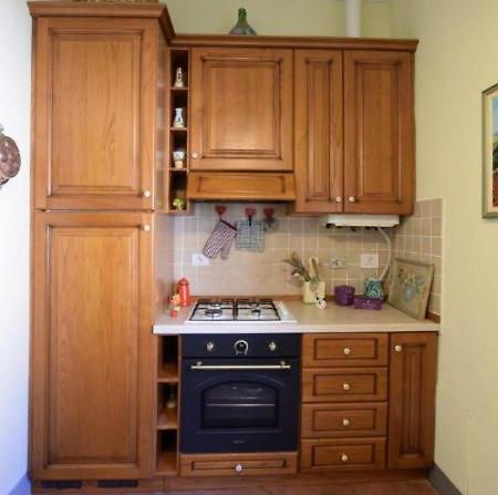 Appartamento Di Lusso In Borgo Storico Toscano Биббьена Экстерьер фото