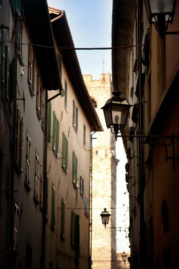 Appartamento Di Lusso In Borgo Storico Toscano Биббьена Экстерьер фото